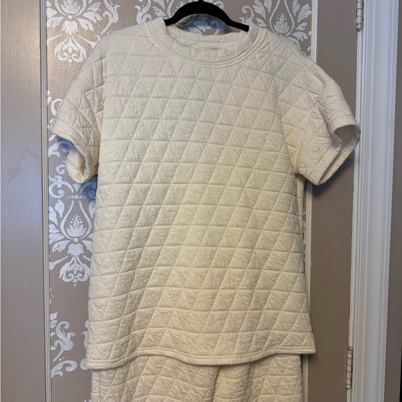 NWOT quilted matching pants set - Picture 7 of 7